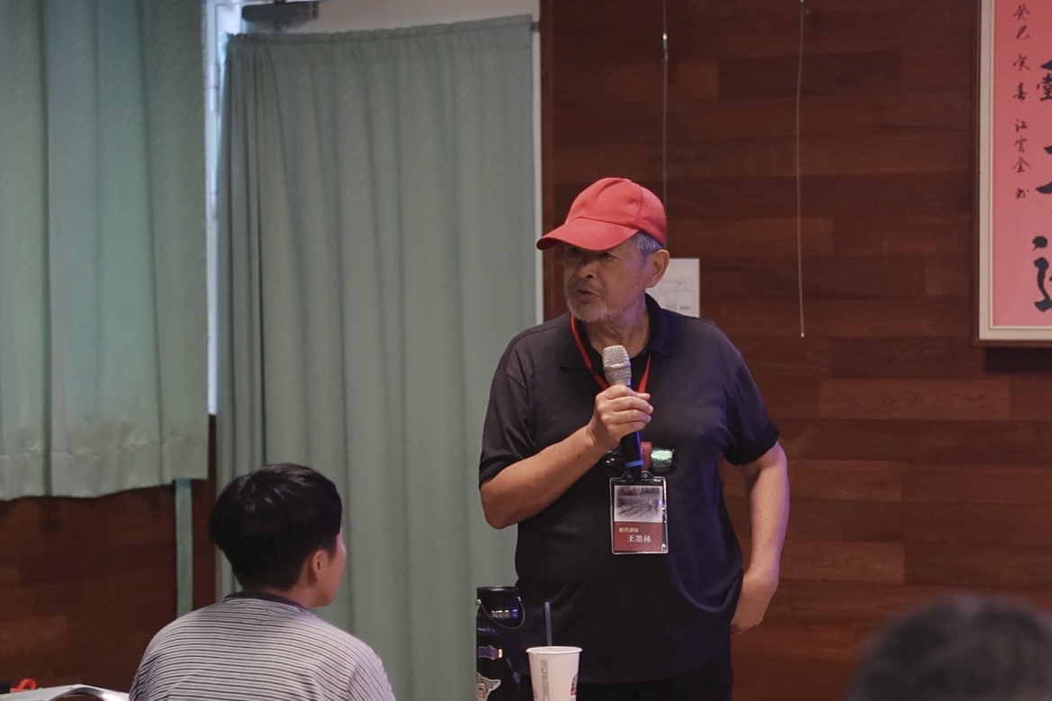 4.王墨林《关于剧作家简国贤流亡生活的演出构想》讲座开场.jpg